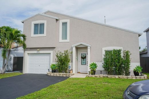 Βίλα σε Hialeah, Miami-Dade County