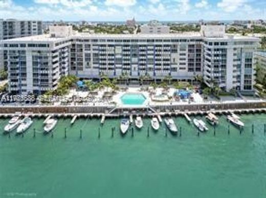Жилой комплекс, Майами-Бич, Miami-Dade County