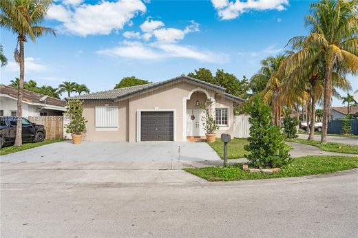 Villa in Miami Terrace Mobile Home, Miami-Dade County