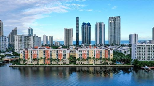 Жилой комплекс, Sunny Isles Beach, Miami-Dade County