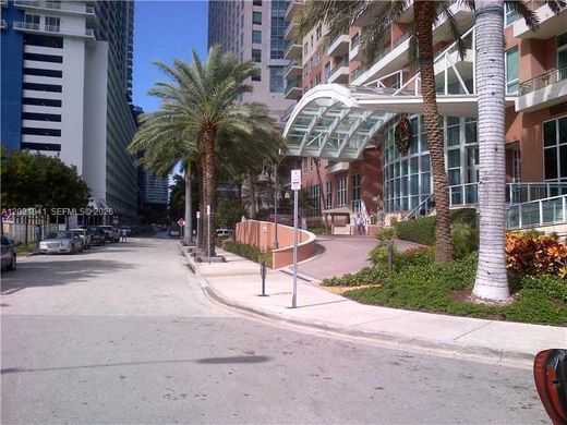 Residential complexes in Miami, Miami-Dade