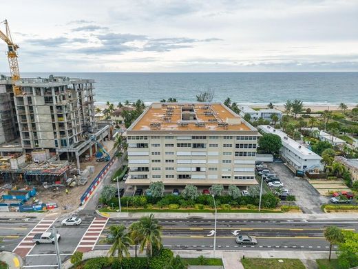 Residential complexes in Pompano Beach, Broward County