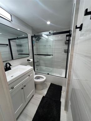 콘도미니엄 / Miami Beach, Miami-Dade County