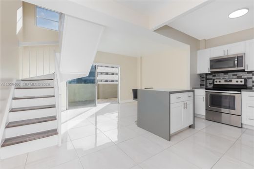 Residential complexes in Miami, Miami-Dade