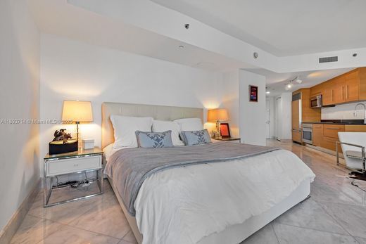 Kamienica w Miami, Miami-Dade County