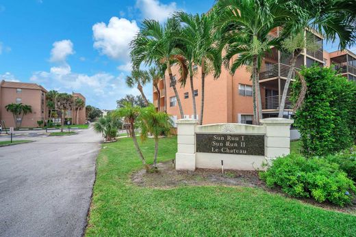 Residential complexes in Sunrise, Broward County
