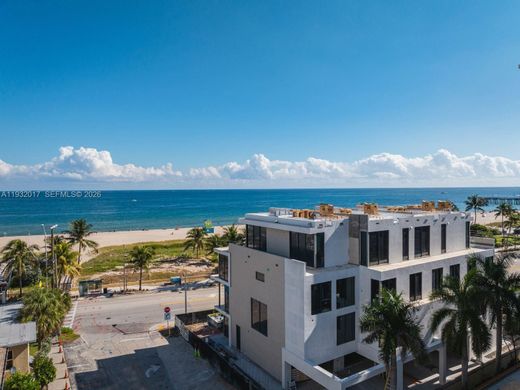 Townhouse in Pompano Beach, Broward County