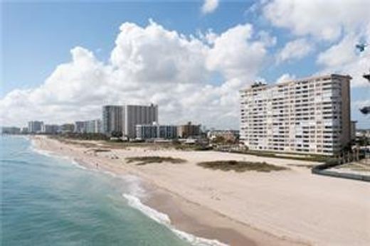 Residential complexes in Pompano Beach, Broward County