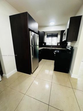 Жилой комплекс, Майами, Miami-Dade County