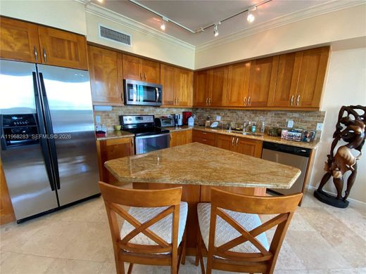 Complexos residenciais - Hallandale Beach, Broward County