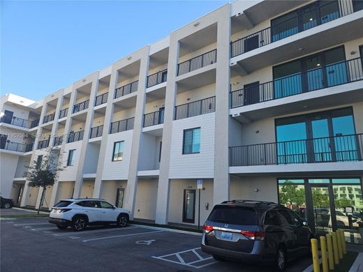 Complexos residenciais - Doral, Miami-Dade County