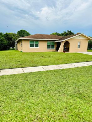 Villa in Royal Palm Beach, Palm Beach County