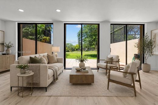 Residential complexes in Doral, Miami-Dade