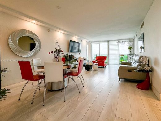 Komplex apartman Sunny Isles Beach, Miami-Dade County