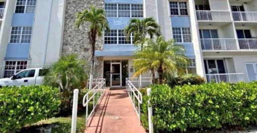 Жилой комплекс, Майами, Miami-Dade County