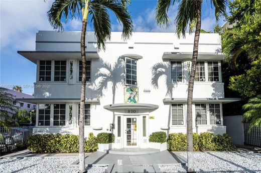 Residential complexes in Miami Beach, Miami-Dade