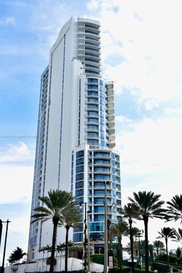 Residential complexes in Sunny Isles Beach, Miami-Dade