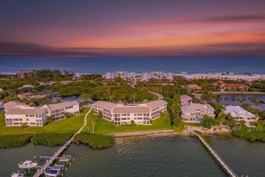 Stuart, Martin Countyのアパートメント・コンプレックス