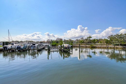 Residential complexes in Juno Beach, Palm Beach