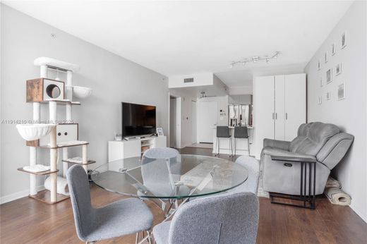 Complesso residenziale a Miami, Miami-Dade County