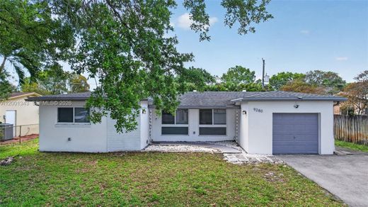 Villa in Cooper City, Broward County