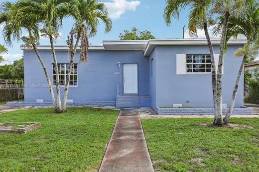 Villa a North Miami, Miami-Dade County