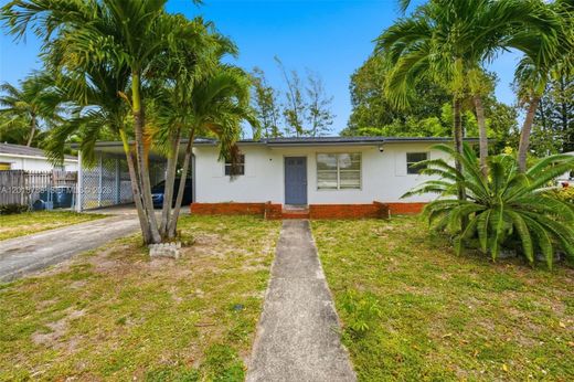 Villa - West Park, Broward County