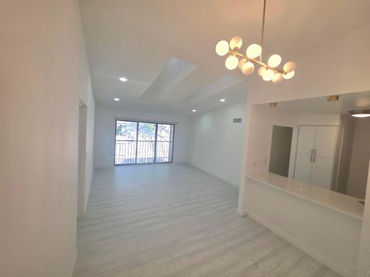 Residential complexes in Aventura, Miami-Dade