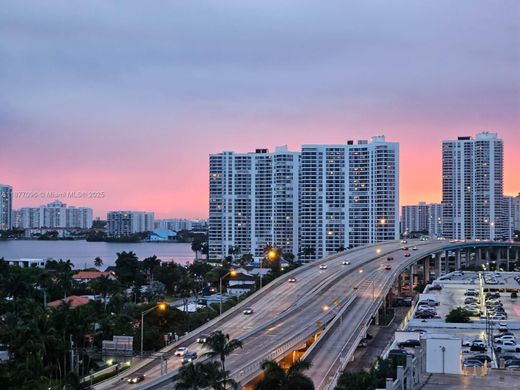 Residential complexes in Sunny Isles Beach, Miami-Dade