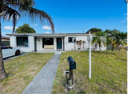 Вилла, Pembroke Pines, Broward County