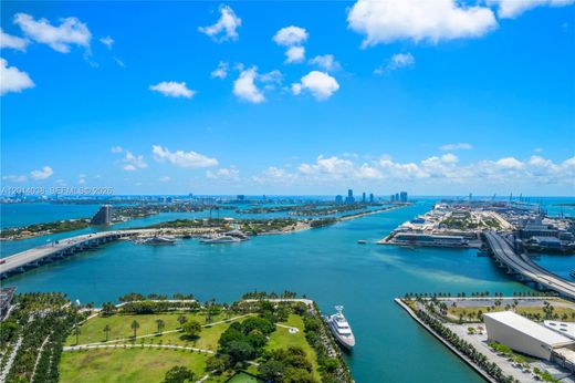 Residential complexes in Miami, Miami-Dade