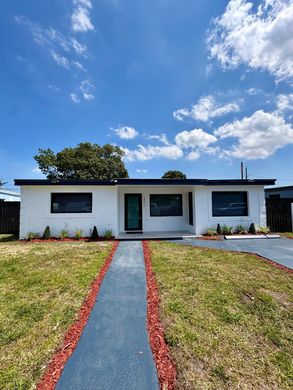 Вилла, Opa-locka North  (historical), Miami-Dade County