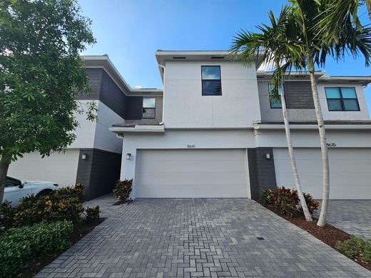 Townhouse in Lake Worth, Palm Beach
