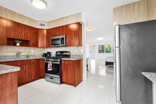 Appartementencomplex in Bay Harbor Islands, Miami-Dade County