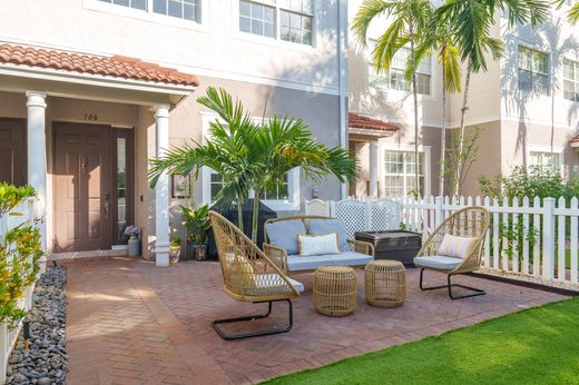 Townhouse in Hypoluxo, Palm Beach