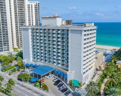 Residential complexes in Sunny Isles Beach, Miami-Dade