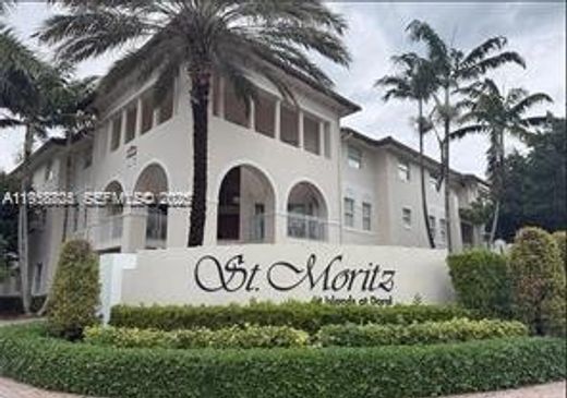 Residential complexes in Doral, Miami-Dade