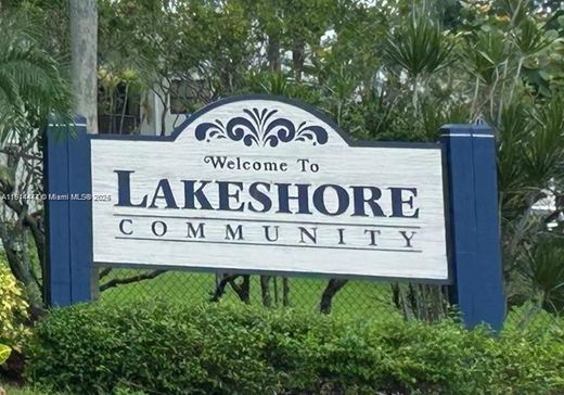 Homestead, Miami-Dade Countyのアパートメント・コンプレックス