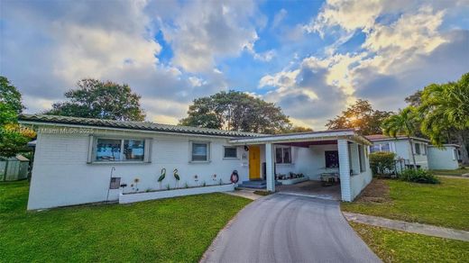 Villa en North Miami, Miami-Dade County