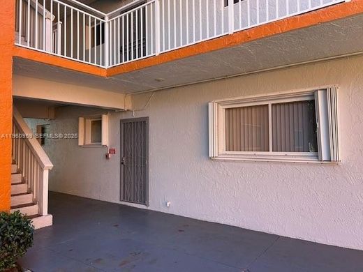 Residential complexes in Miami, Miami-Dade