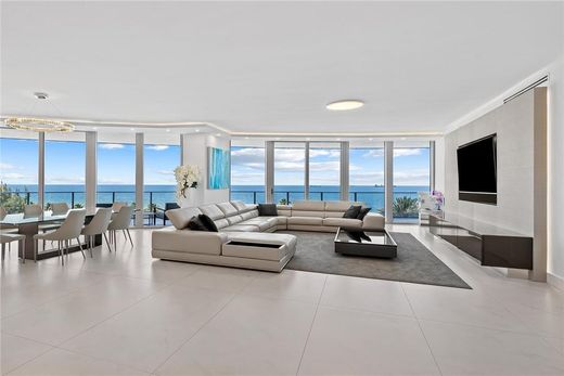 Residential complexes in Fort Lauderdale, Broward County