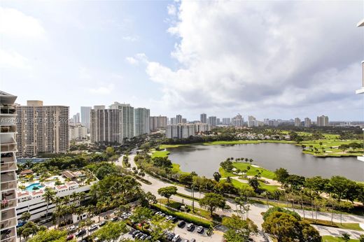 Residential complexes in Aventura, Miami-Dade