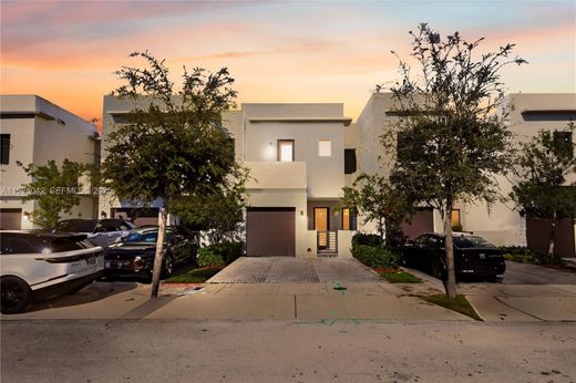 Dom miejski w Miami Terrace Mobile Home, Miami-Dade County