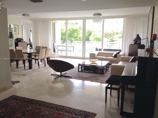 Wohnkomplexe in Key Biscayne, Miami-Dade County