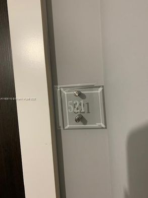 Complexes résidentiels à Aventura, Comté de Miami-Dade