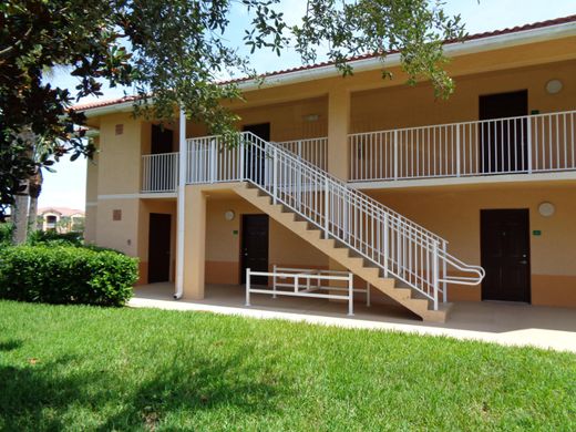 Residential complexes in Port Saint Lucie, Saint Lucie County