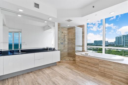 Complesso residenziale a Sunny Isles Beach, Miami-Dade County