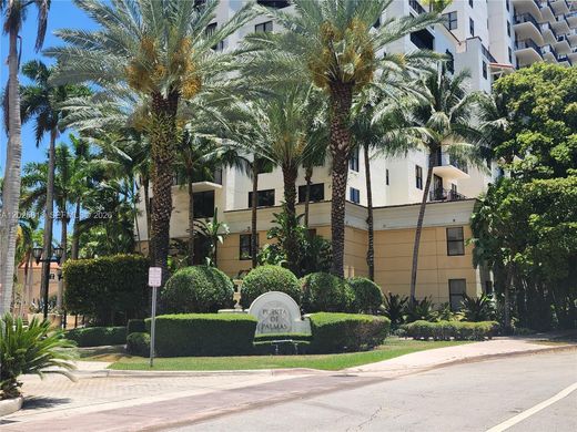 Residential complexes in Coral Gables, Miami-Dade