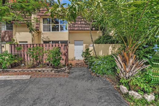 Townhouse in Davie, Broward County