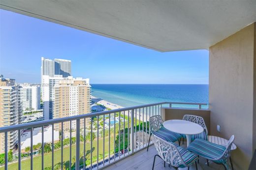 Kamienica w Hallandale Beach, Broward County